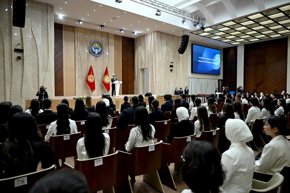 Студентка ИНИТ Дильназ Беркуталиева удостоена президентской стипендии